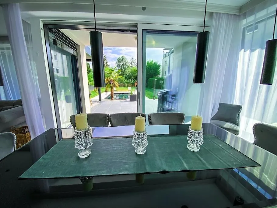 Villa Vienna Mit Pool