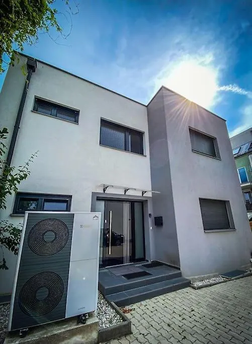 Villa Vienna Mit Pool