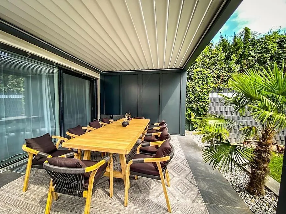 Villa Vienna Mit Pool