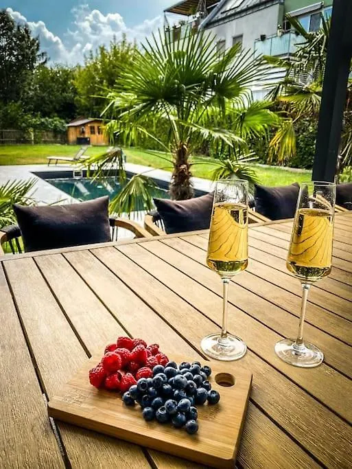 Villa Vienna Mit Pool